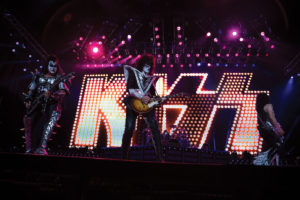 kiss-july-19-2012-boomer