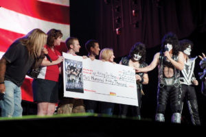 kiss-money-veterans-troops