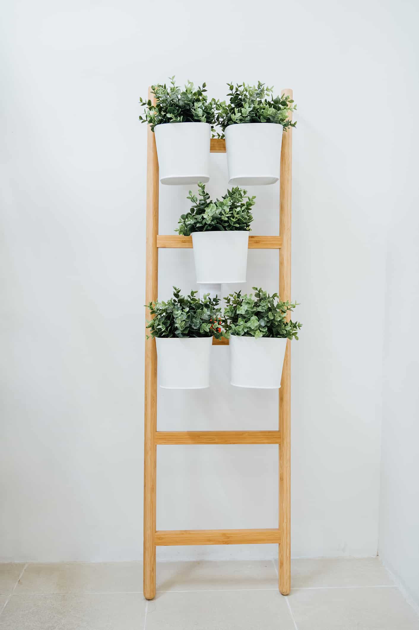 Ladder decor storage