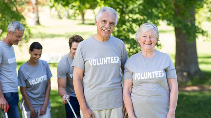 Senior_Volunteers