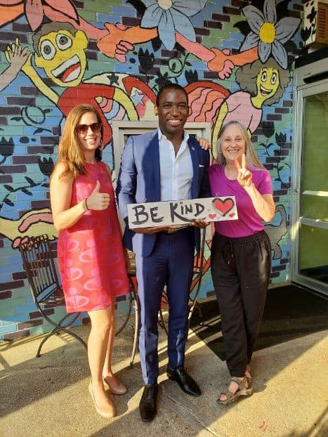 7.19.18 - Gave a sign to the Mayor of Richmond, Levar Stoney