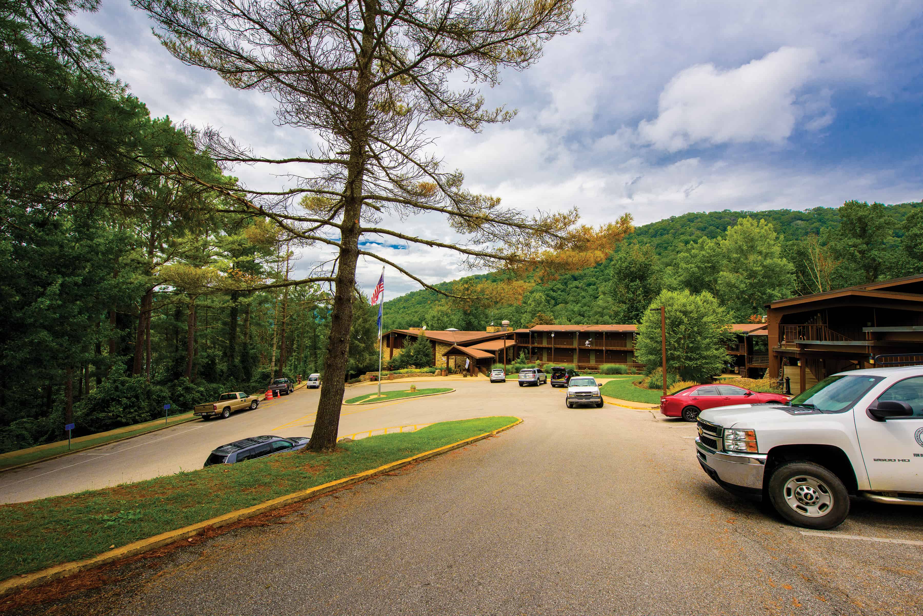 Jenny Wiley lodge front