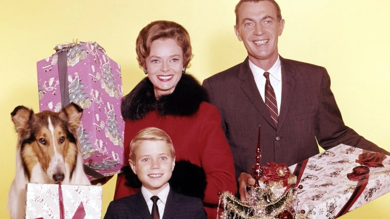Lassie star Jon Provost with family during Christmas episode