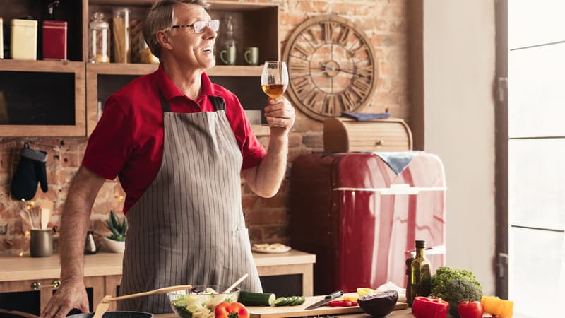 Man getting drunk during his meal prep time