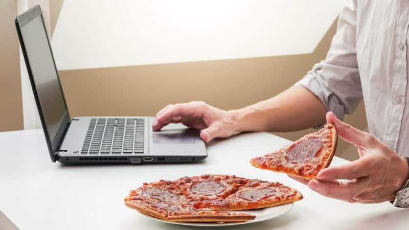 Prevent overeating at home Image