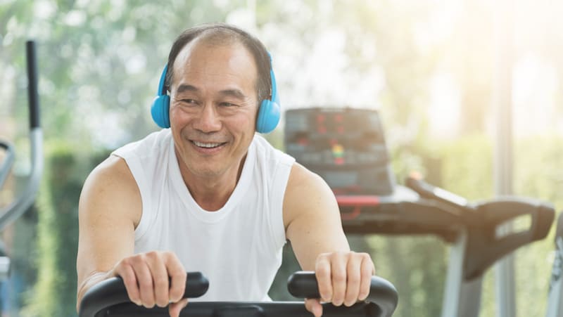 Asian man's exercise regimen for aging, aekkarak Thongjiew