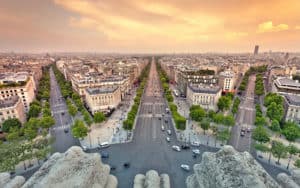 stroll down the champs-elysses Image