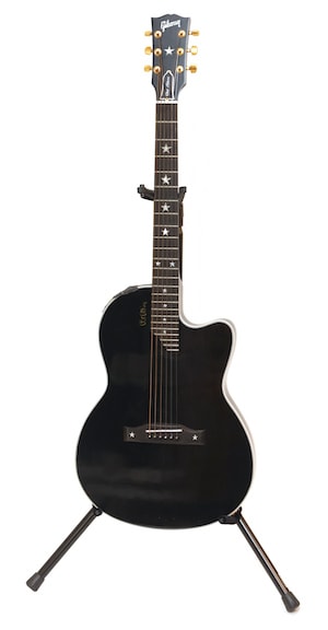Dave Matthews’ Chet Atkins guitar. Photo from the GRAMMY Museum