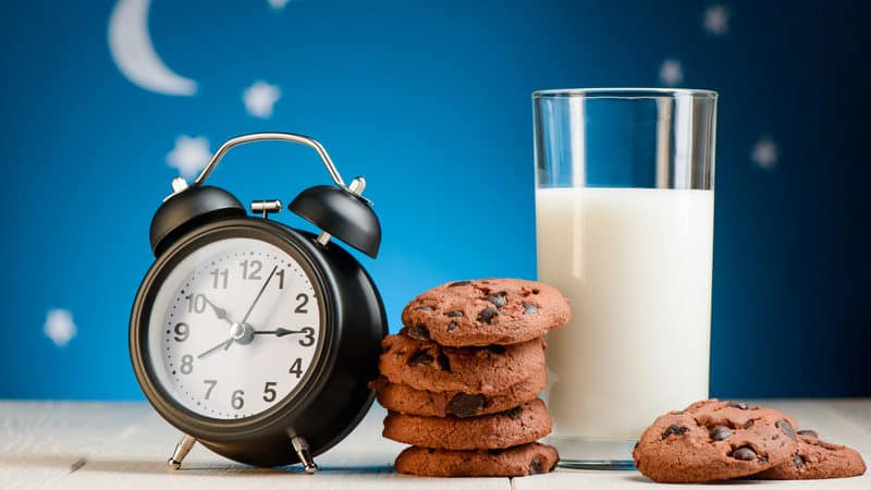 A lot of cookies is definitely one of the biggest pre-bedtime snack mistakes Image