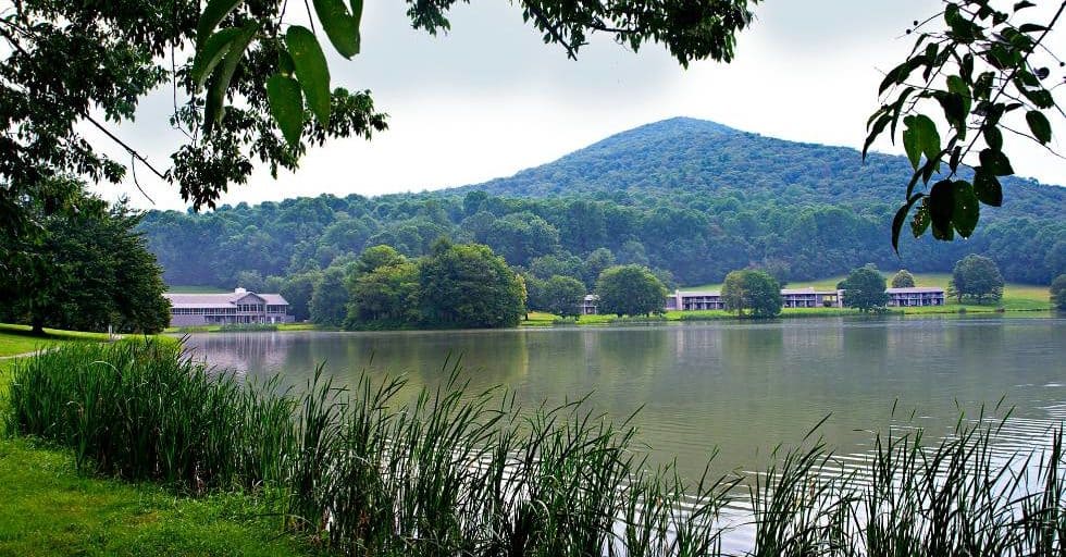 Peaks of Otter Lodge along the Blue Ridge Parkway in Virginia from across the lake