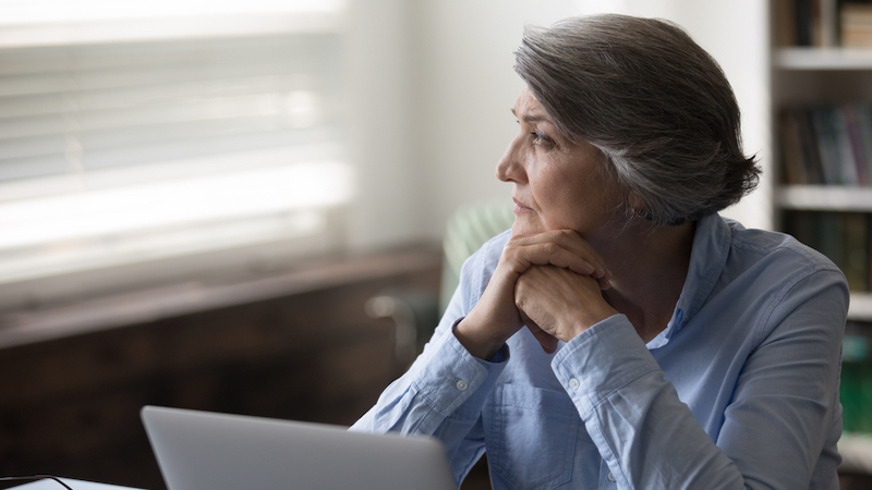 distracted woman at work, Photo by Fizkes, Dreamstime. mindful meditation for improving focus – including two Buddhist-based meditation styles: focused attention (FA) meditation and open monitoring (OM) meditation.