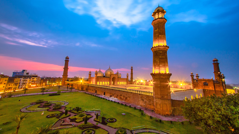 Evening view of Badshahi Mosque Lahore, Badshahi Mosque is one of the most Famous Mouque of Asia and IndoPak. it was built arooud 1671. Retirement provides a unique opportunity to travel the world. These five ideas give you the chance to be a globe-trotting traveler.