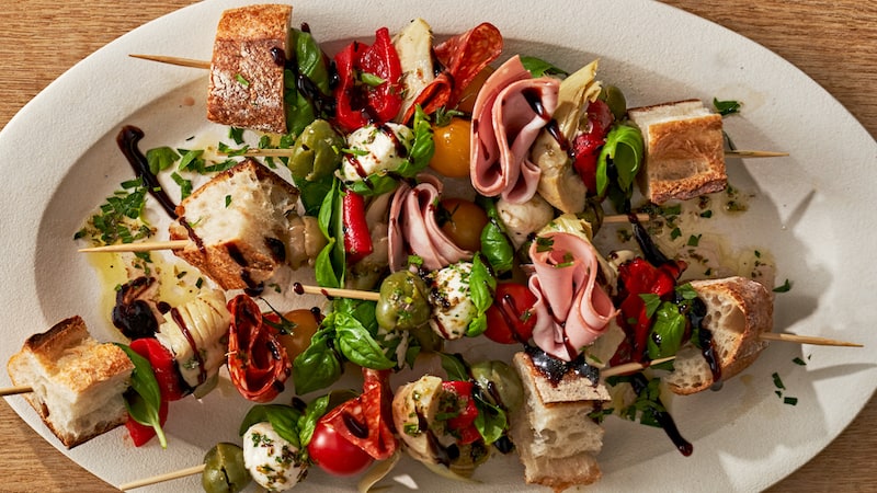 Creamy marinated mozzarella, savory meats, marinated vegetables, plump ripe tomatoes, and fresh herbs come together for the perfect appetizer. Antipasto bites take everything you’d see on a traditional antipasto platter and present a little bite of each element on a personal skewer.