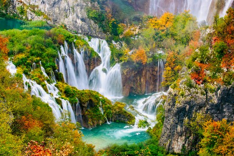 Plitvice Lakes National Park Pmartike