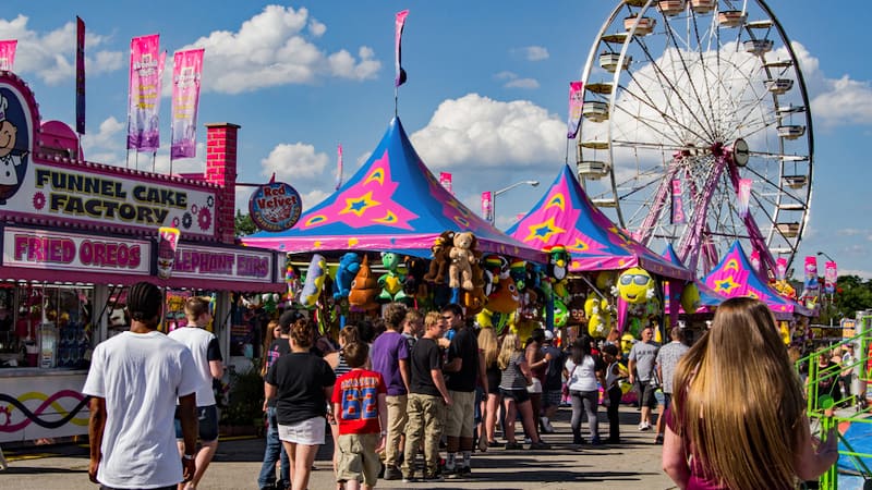 For What's Booming, Aug. 31 to Sept. 7, 2023, in Richmond VA. Catch ’em While You Can! Image: Salem Fair midway, by Larry Metayer
