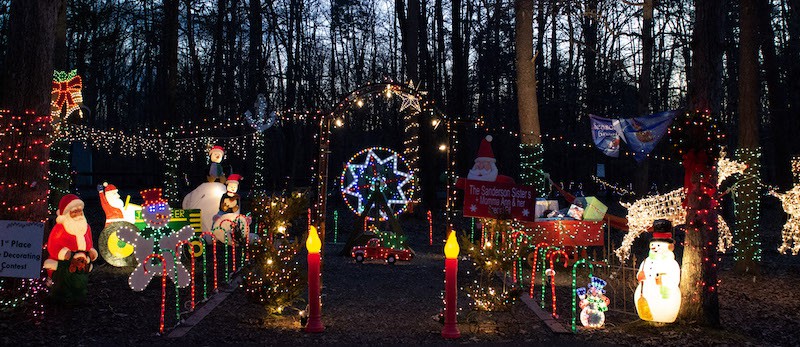 Bear Creek Lights at the Lake holiday light display