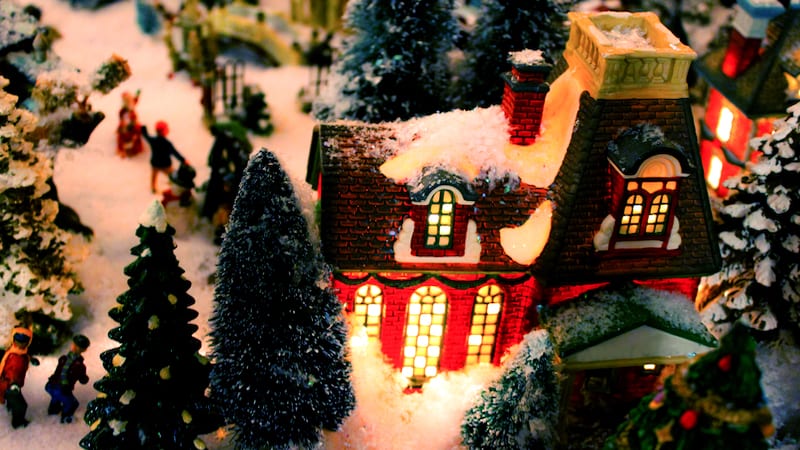 Christmas village miniature, credit Susan Vineyard. For What's Booming, Richmond, VA: December 7 to 14