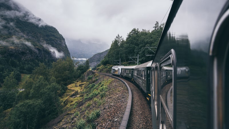 Scene from the Flamsbana mountain railway in Flam, Norway, by Leonovo. Used in an essay on memories and progress over the years, “J’ai Du Coeur Au Ventre,” “I am brave.”