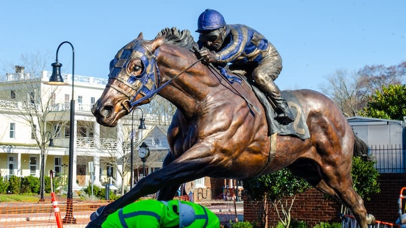 Celebrate Secretariat with the new statue - installation on March 25, 2024. Image by Frank Engler.