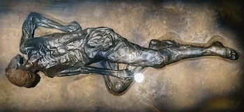 Grauballe Man, preserved corpse at the Moesgaard Museum in Aarhus. © User:Colin / Wikimedia Commons / CC BY-SA 4.0
