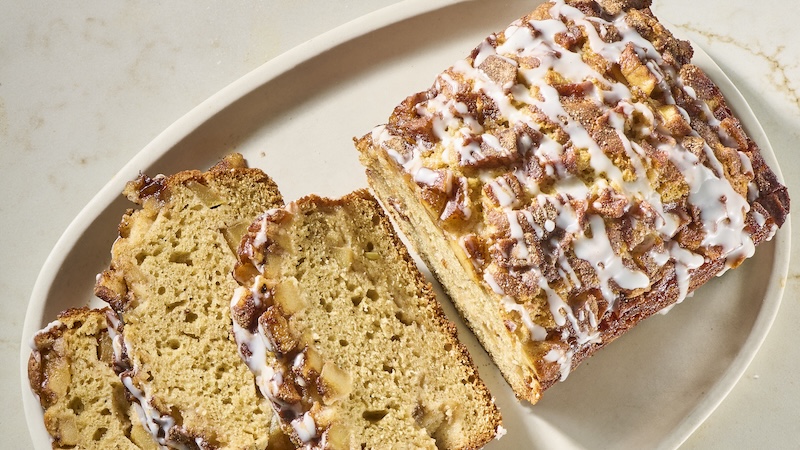 Apple fritter bread: Everything you love about the classic donut has been turned into the most delicious quick bread. (Alex Lepe/TCA)