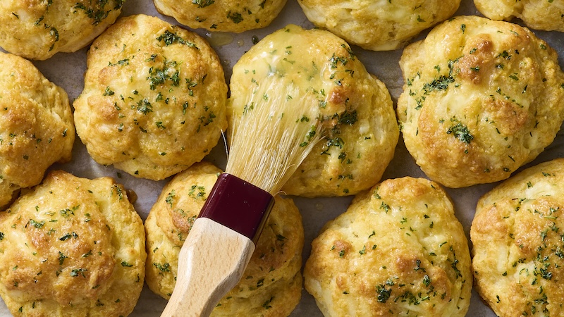 Copycat Cheddar Bay Biscuits: You can make these iconic biscuits at home with pantry staples, without picking up a store-bought box mix or stepping foot in the restaurant. (Alex Lepe/TCA)