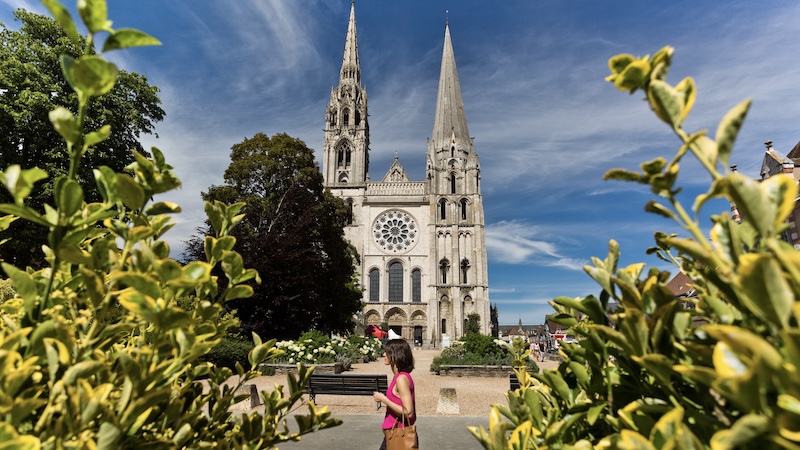 Gothic cathedrals: Chartres’ cathedral shows off the unity of architecture, statuary, and stained glass that epitomize France’s Gothic style. CREDIT: Dominic Arizona Bonuccelli, Rick Steves’ Europe.