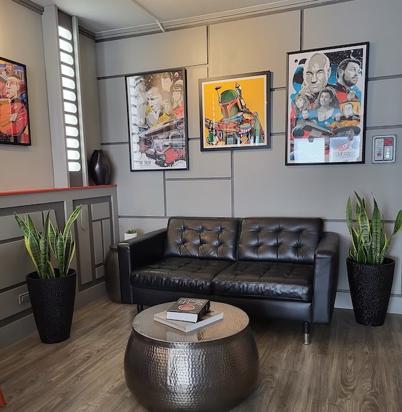 Outer Rim, an American coffee shop